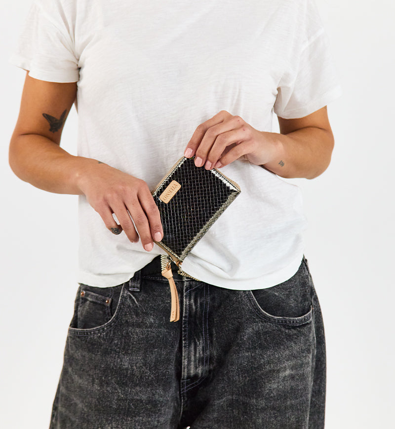 Consuela Wallet - Kyle Zippy