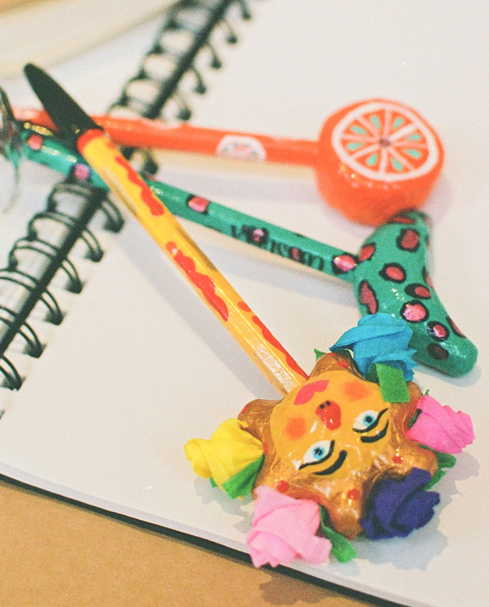 Consuela Jag Banana Pen
 – Consuela