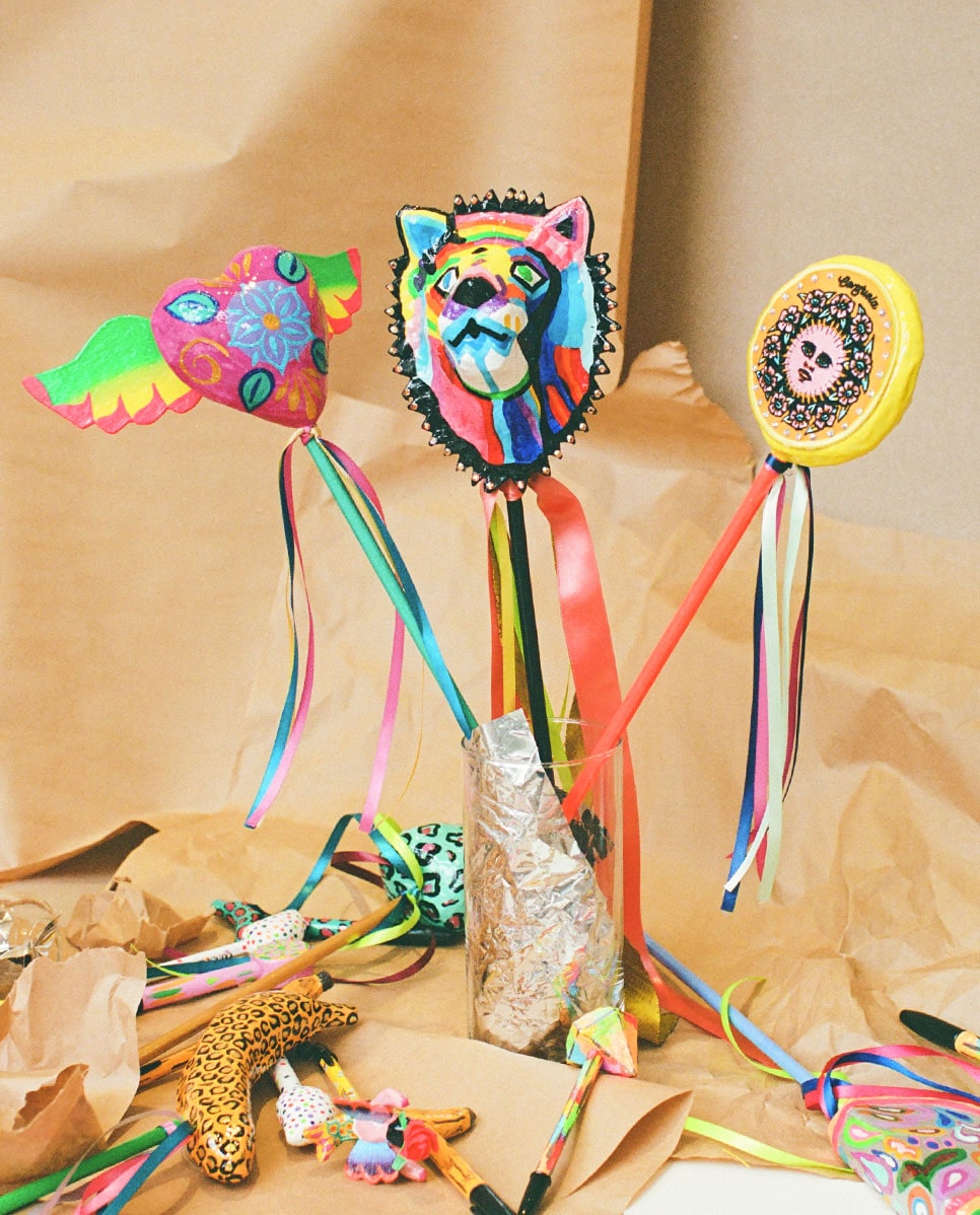 Consuela Gift - Leo Shaker