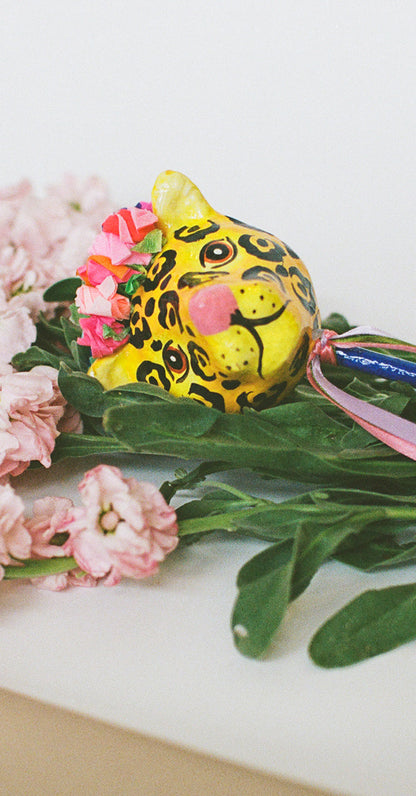 Consuela Gift - Leopard Shaker