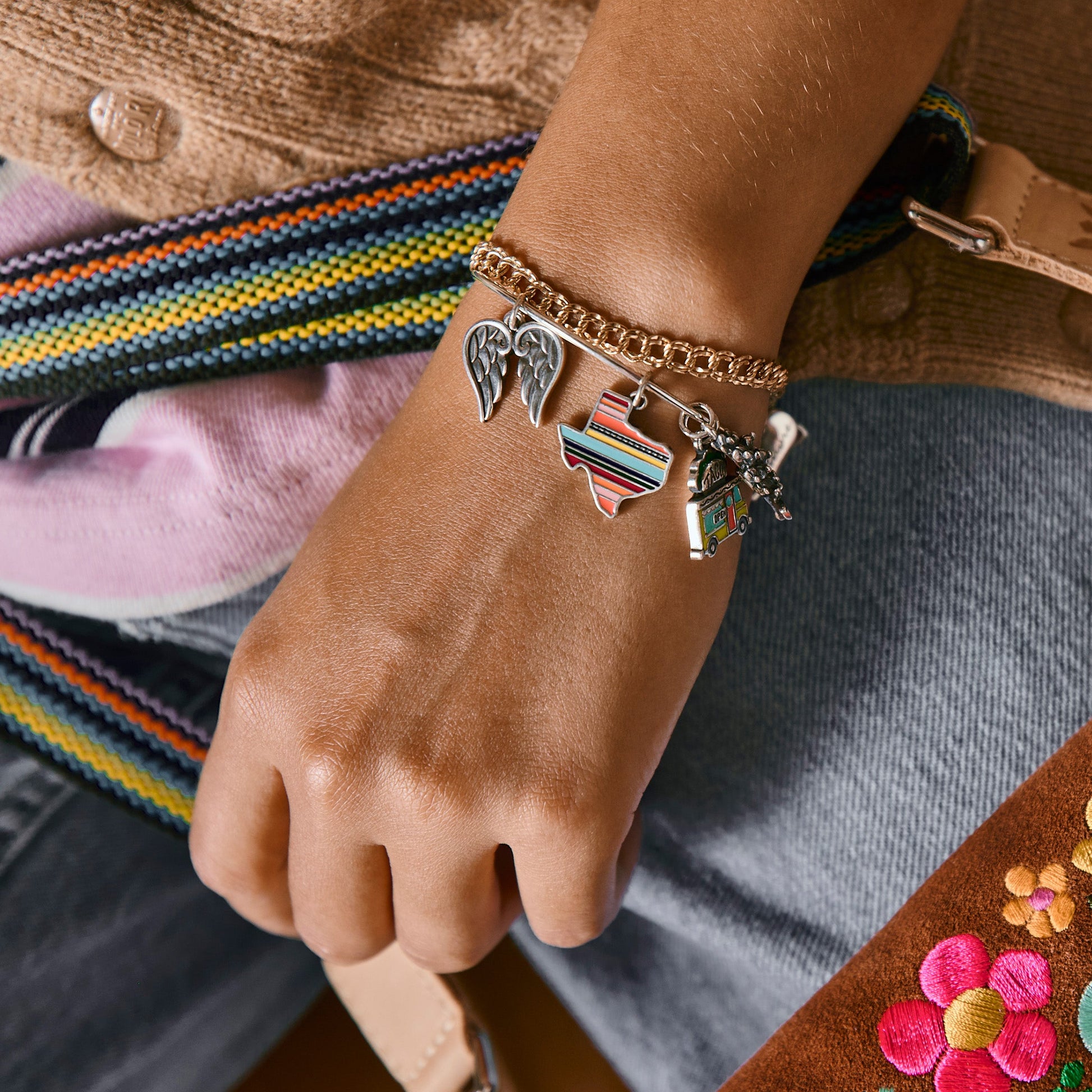 Consuela Angel Wings Charm
 – Consuela